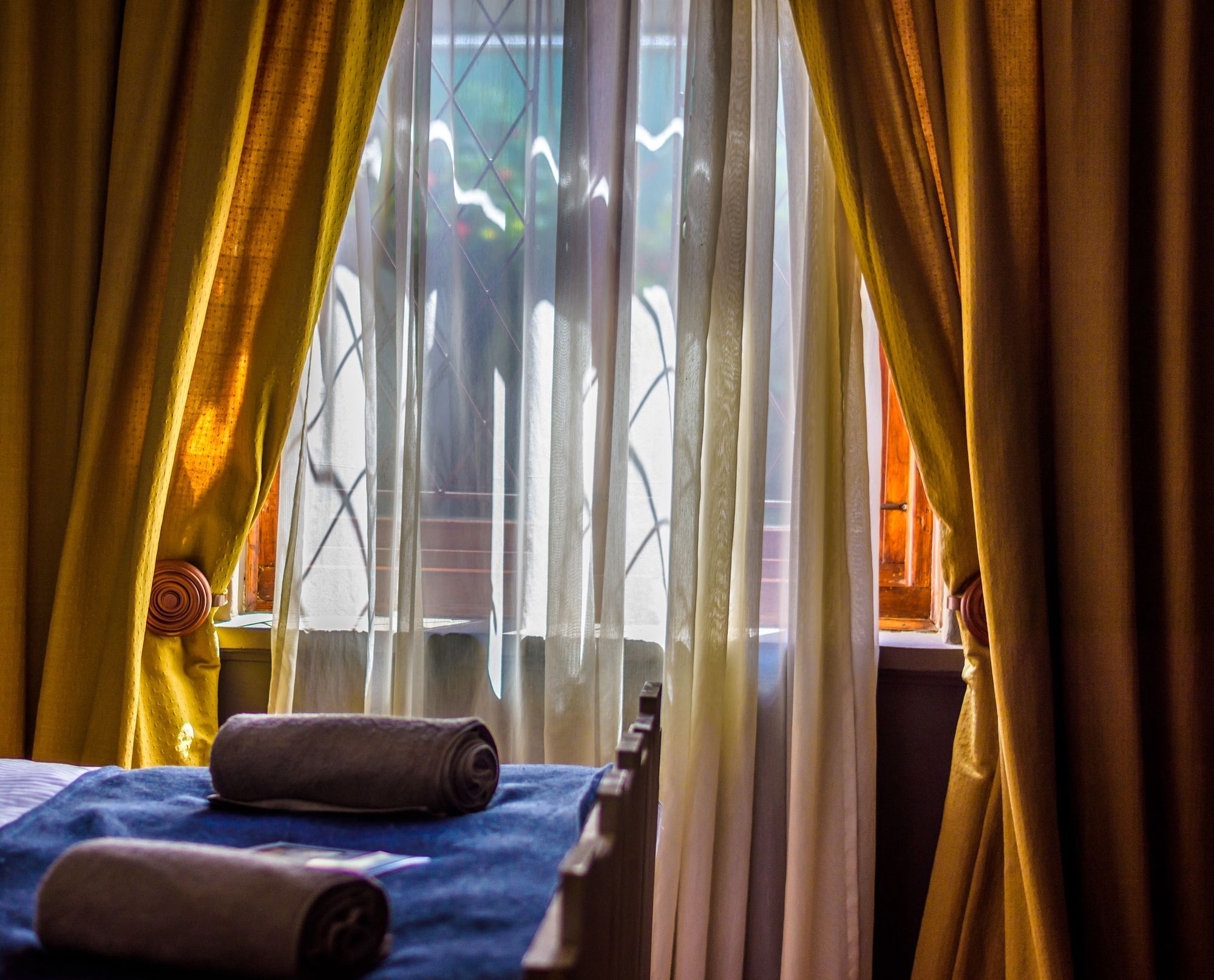 86 On Langenhoven Bed & Breakfast Оудсхорн Экстерьер фото