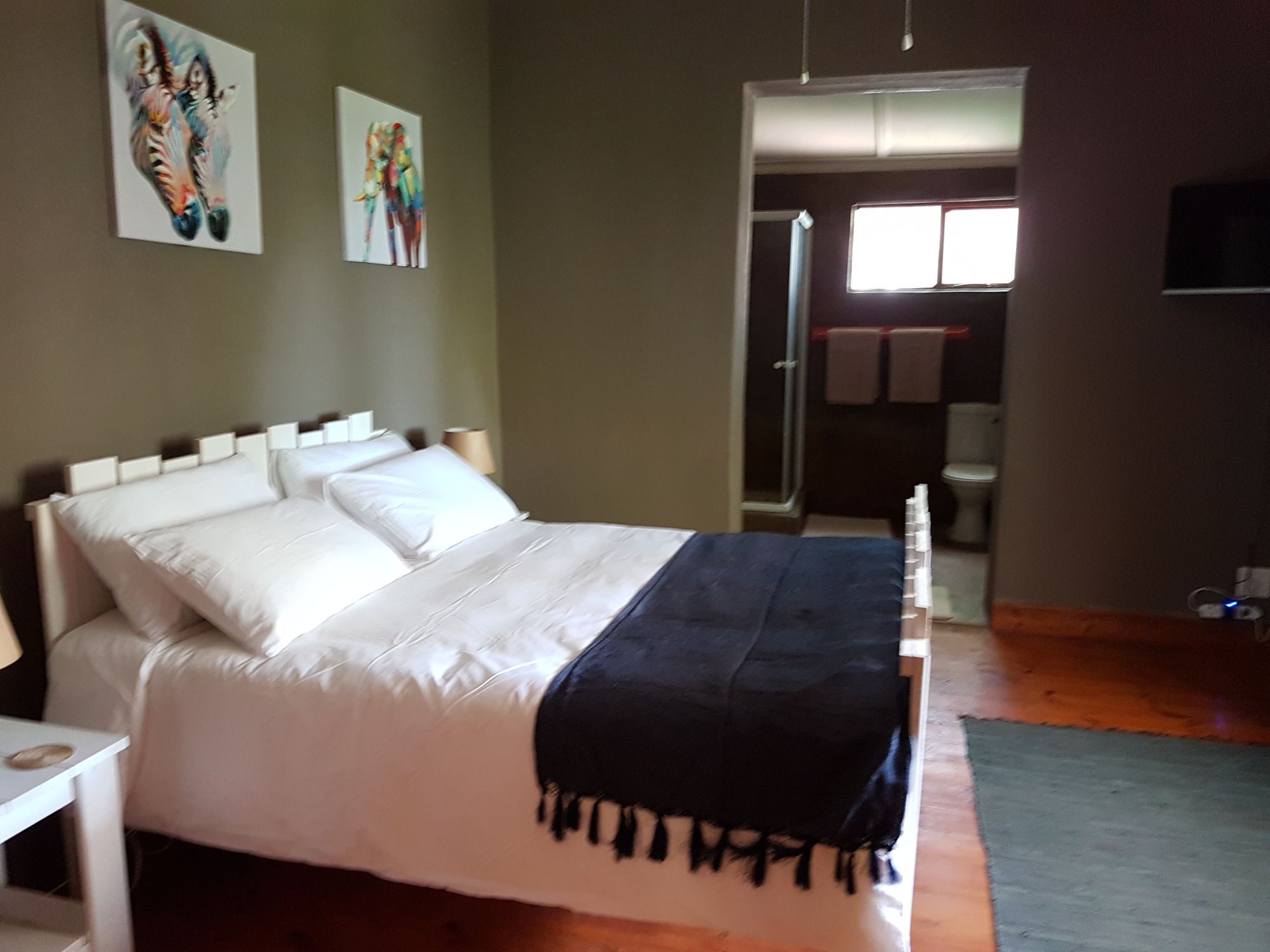 86 On Langenhoven Bed & Breakfast Оудсхорн Экстерьер фото